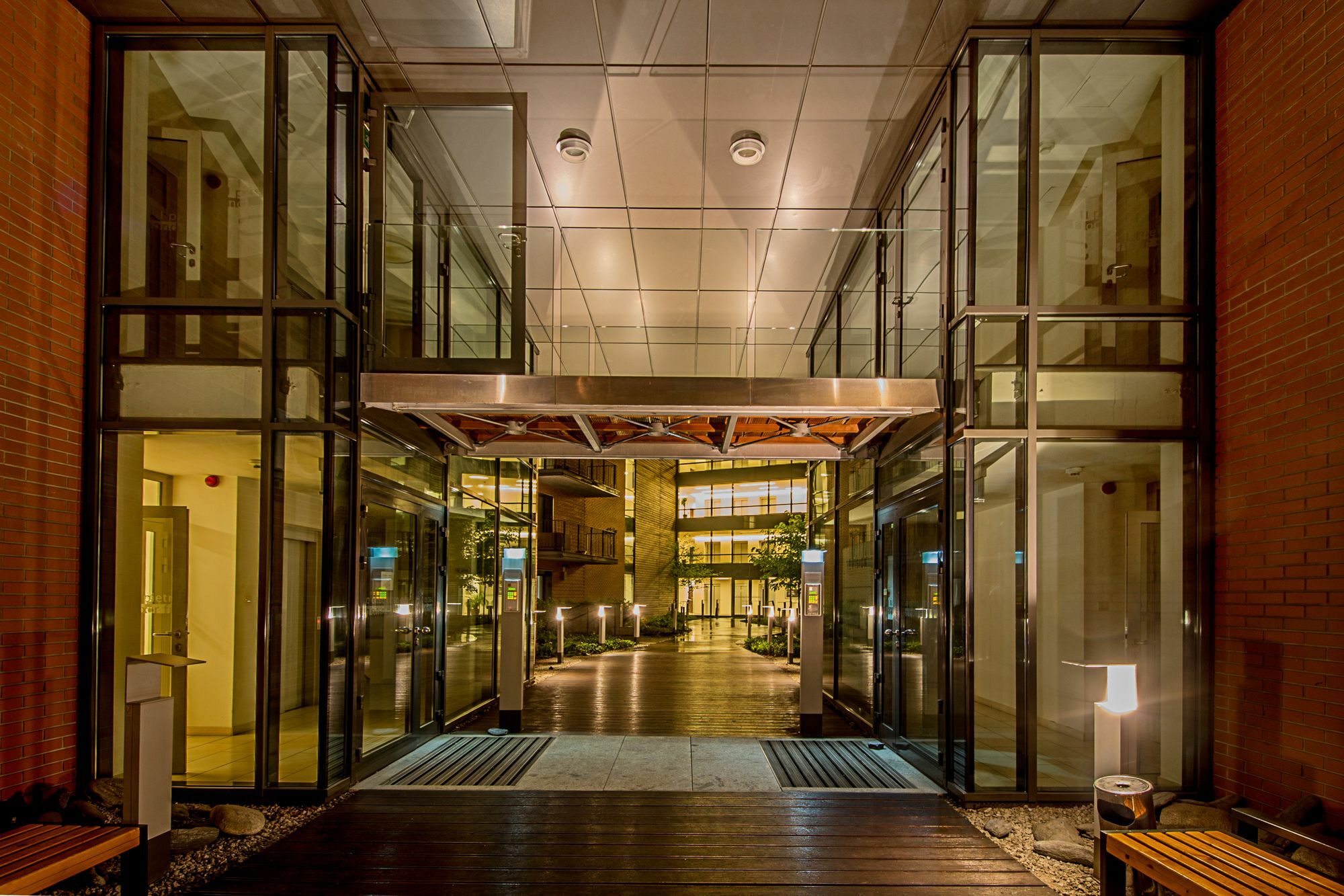 Angel City Center Krakow Aparthotel Exterior photo